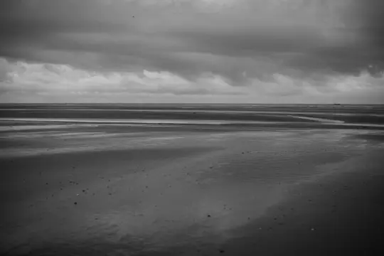 Early-Morning-Deserted-Beach-7